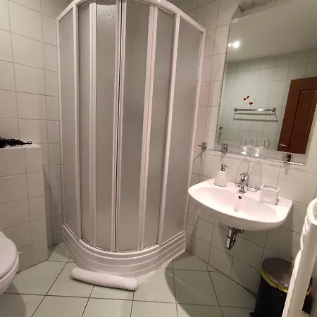 Rezidencia Edenium Konukevi