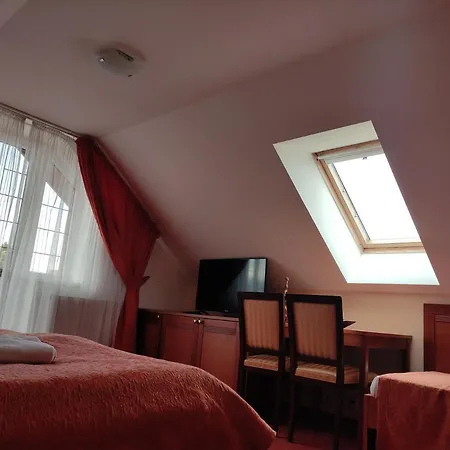 Konukevi Rezidencia Edenium 3*