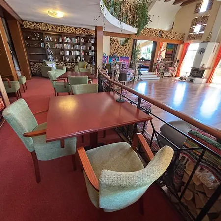 Konukevi Rezidencia Edenium Vel'ka Lomnica